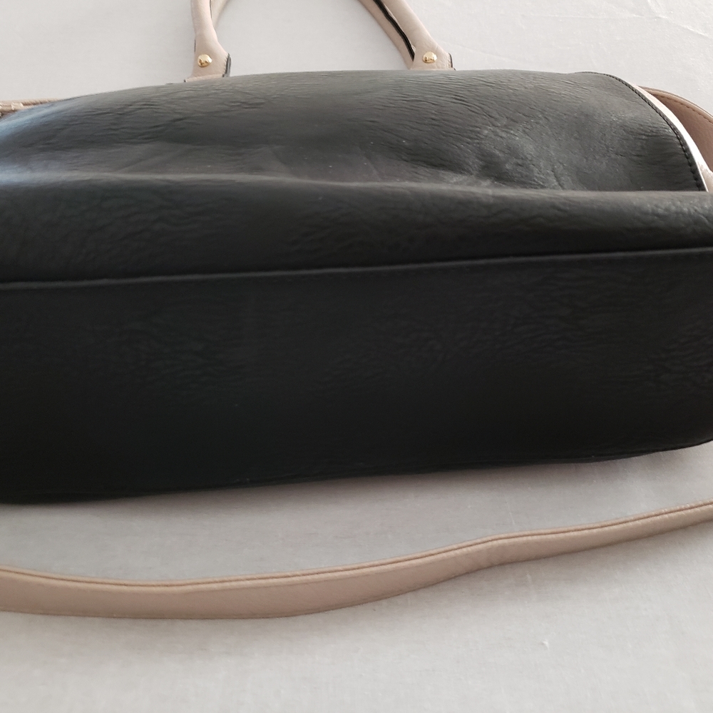 Call It Spring purse with adjustable strap NWOT - Picture 4 of 8